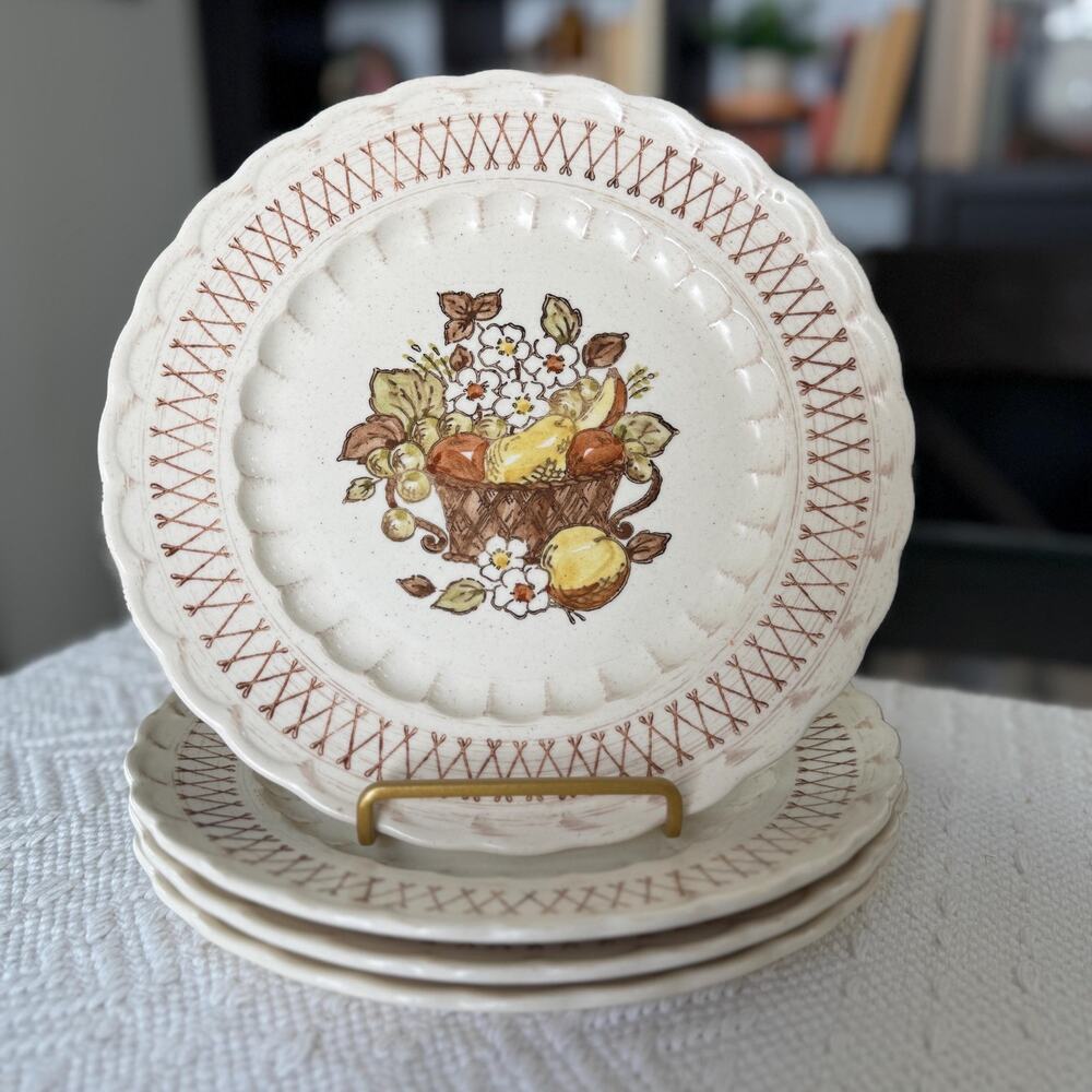 Vintage Metlox Vernon Ware Fruit Basket Salad Plates – Set of 4
